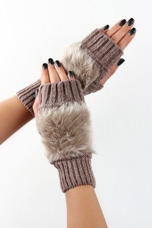 Luxurious Faux Fur Cuff Cable Knit Fingerless Gloves