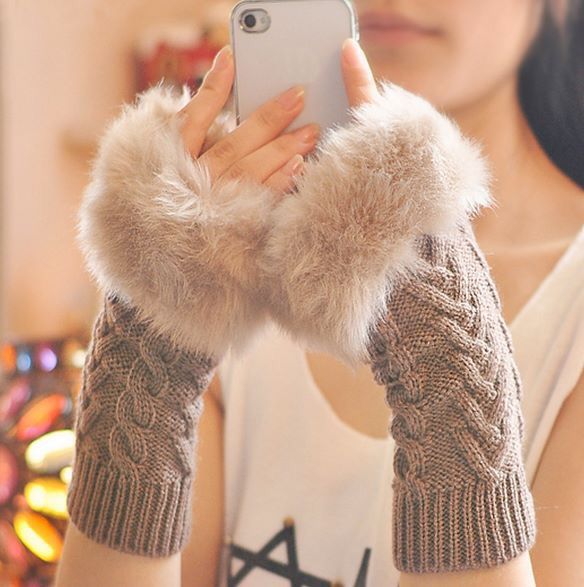 Luxurious Faux Fur Cuff Cable Knit Fingerless Gloves