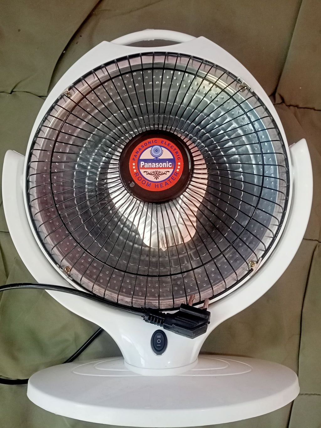 ARSIM Carbon Heater: Modern Oscillating Electric Fan Heater